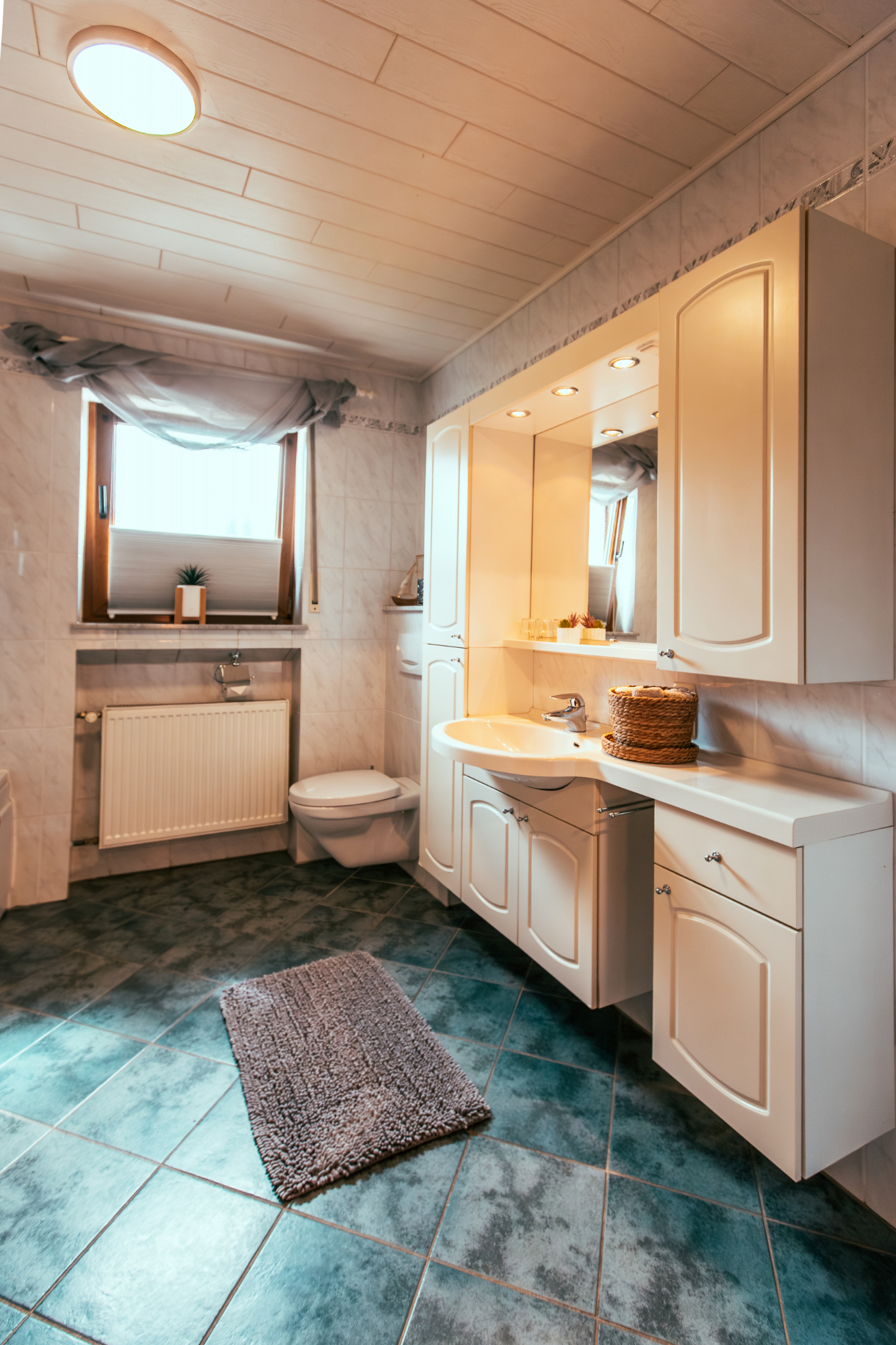 Ferienwohnung, Eifel, Urlaub, großes Bad, Badewanne