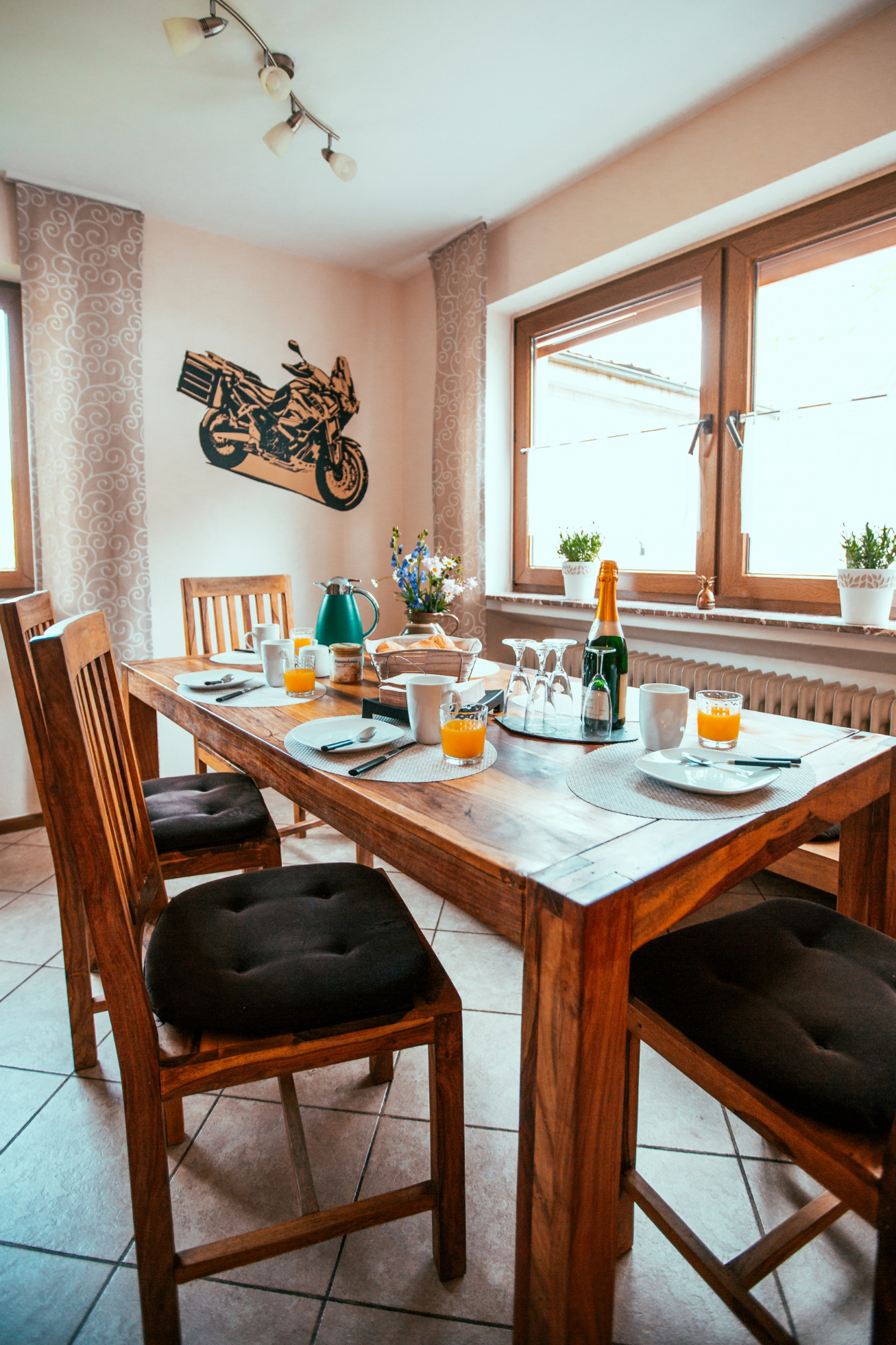 Ferienwohnung, Eifel, Motorrad, Frühstück, Küche