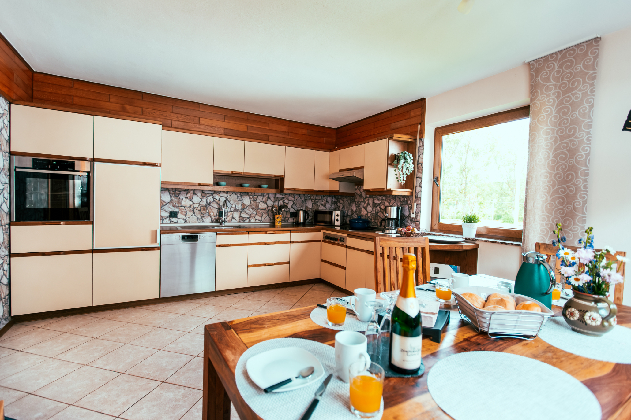 Ferienwohnung, Eifel, Motorrad, Frühstück, Küche